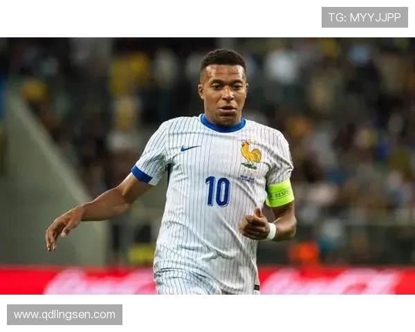 姆巴佩在绿茵场上的传奇之路与未来发展潜力分析